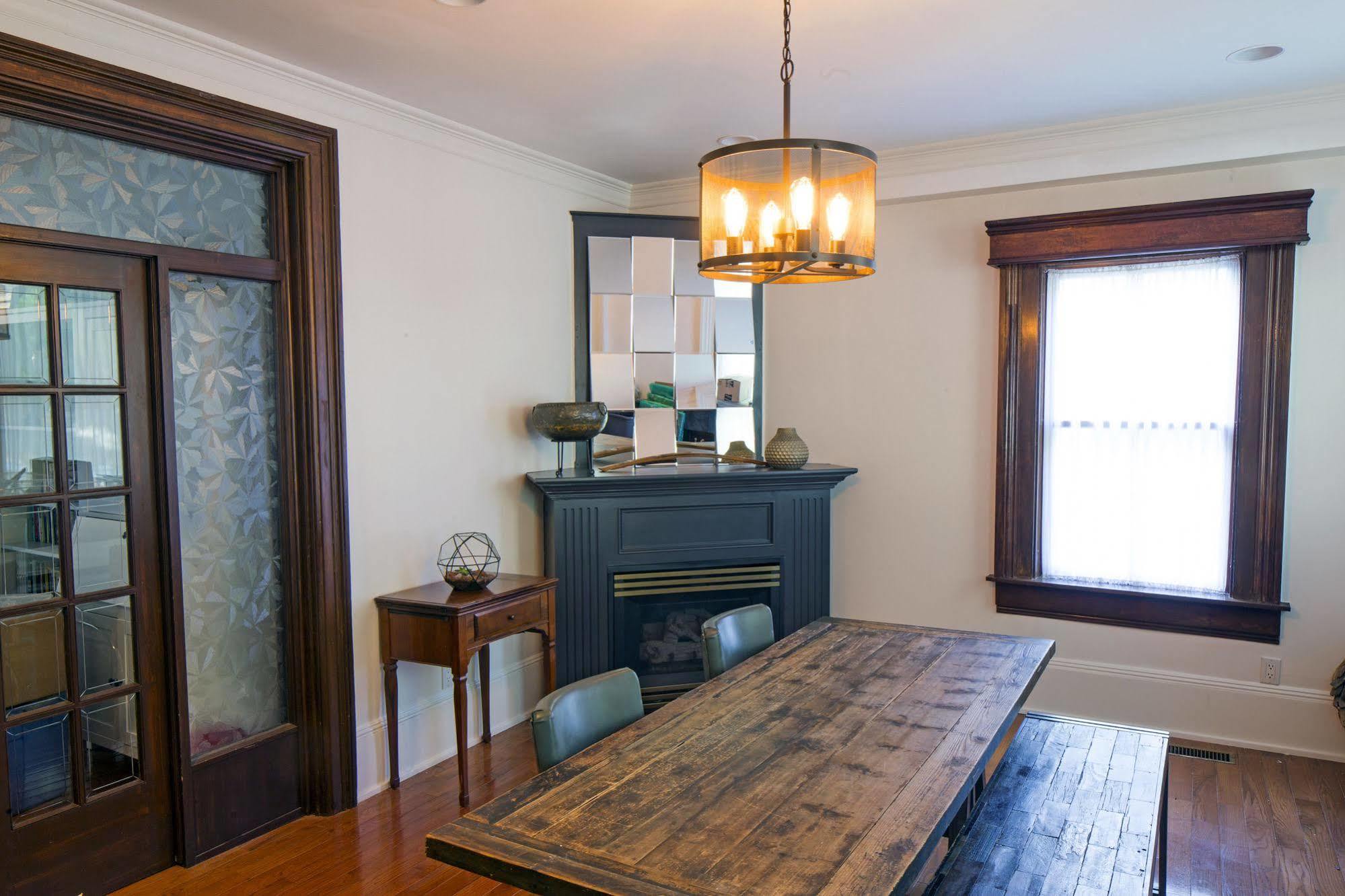 Queen Regent Bed & Breakfast Niagara-on-the-Lake Exteriör bild